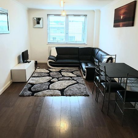 Spacious Modern Flat In Luton Town Centre Dış mekan fotoğraf
